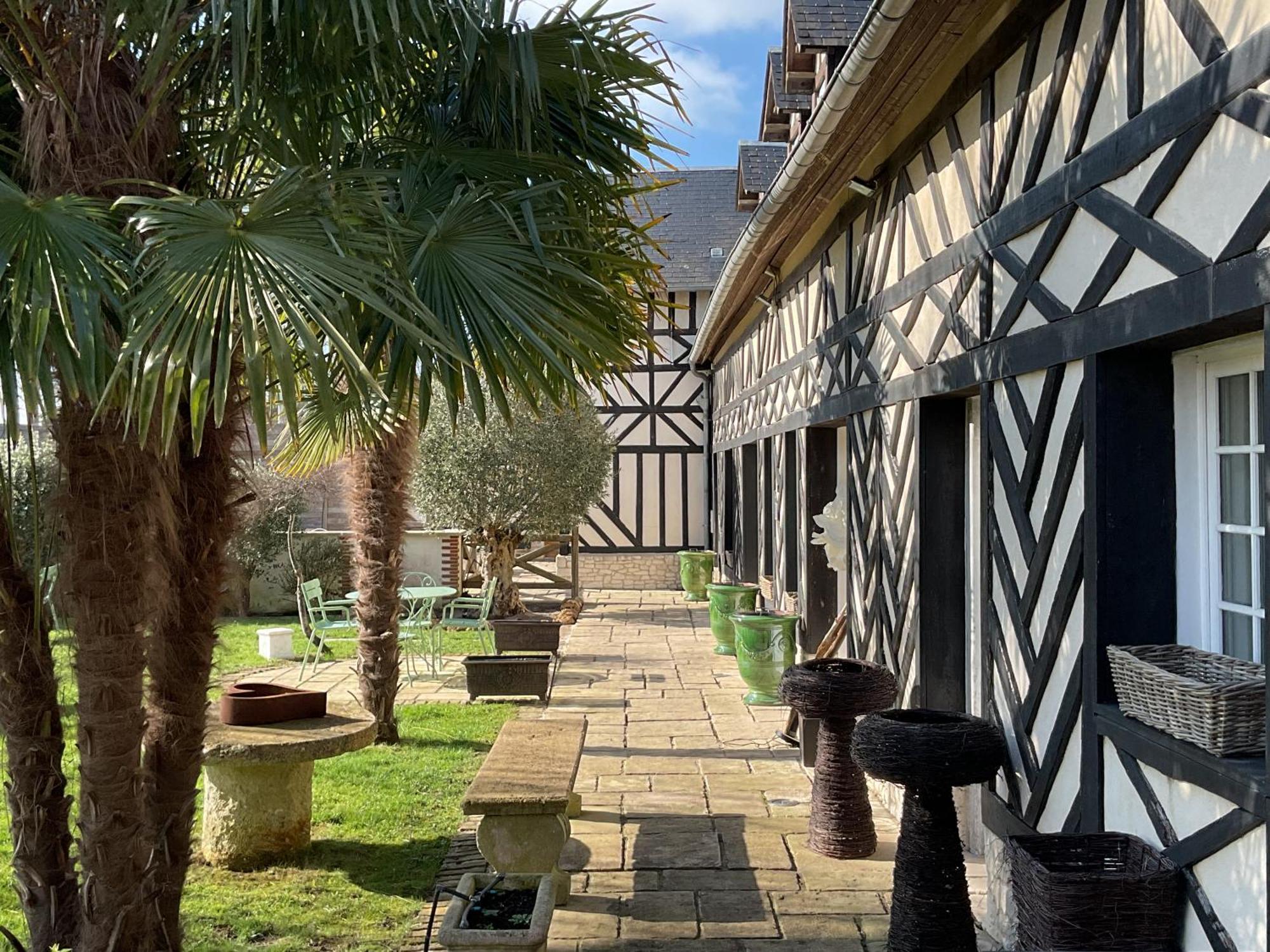 Manoir De La Croix-Sonnet Bed & Breakfast Trouville-sur-Mer Exterior foto