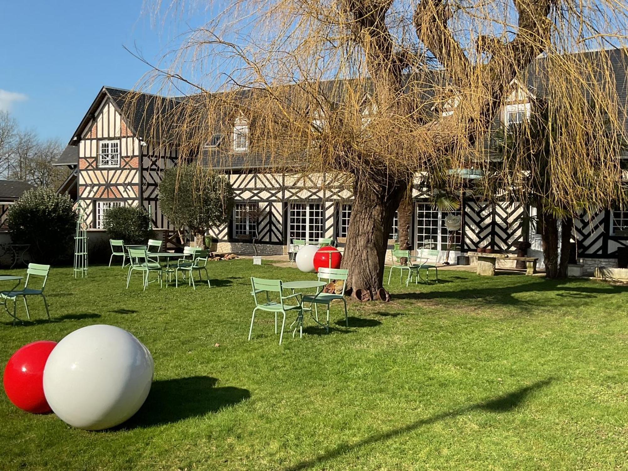 Manoir De La Croix-Sonnet Bed & Breakfast Trouville-sur-Mer Exterior foto