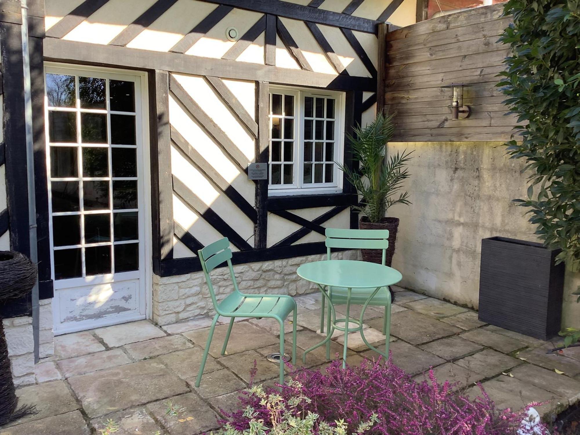 Manoir De La Croix-Sonnet Bed & Breakfast Trouville-sur-Mer Cameră foto